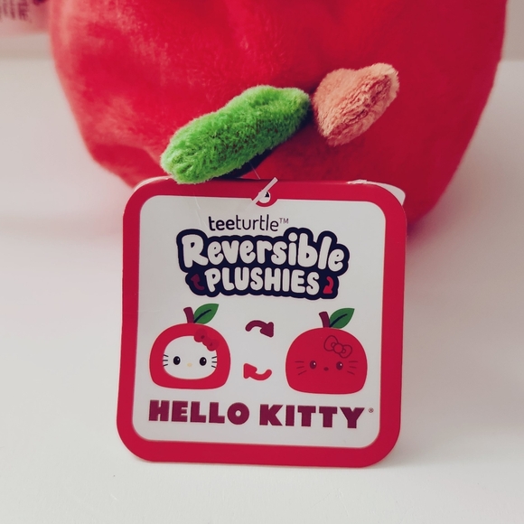 TeeTurtle Hello Kitty And Friends Reversible Hello Kitty Apple - Picture 8 of 9